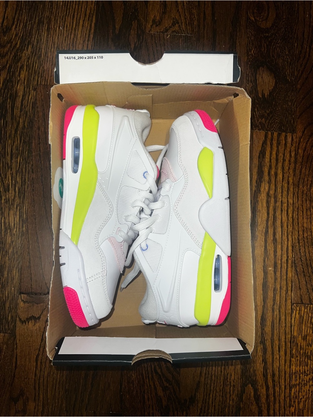NIB Air Jordan 4 RM BG White Hyper Pink Foam Sneakers - Size 7Y / Women’s 8.5